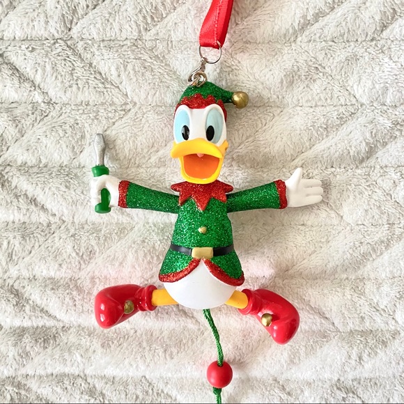 Donald Duck Christmas Ornament Articulated Figural - Picture 4 of 8